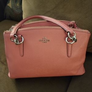 EUC. Hot pink Coach purse. Plenty of room